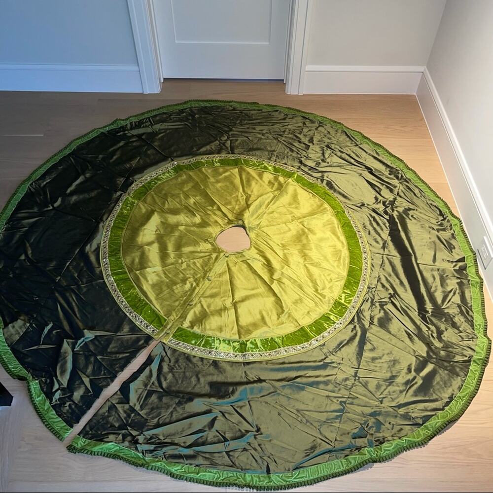 Christmas Tree Skirt Silk Velvet